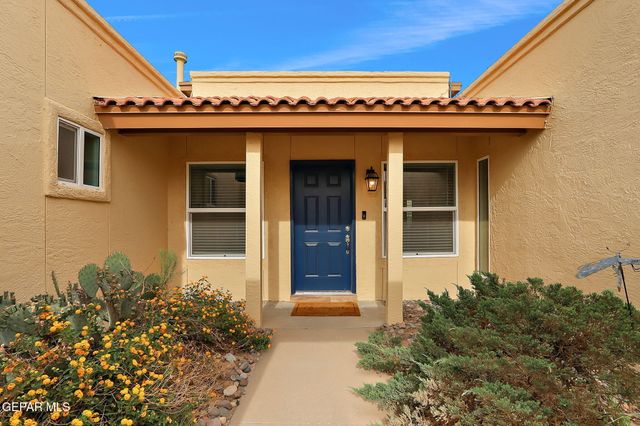 608 LA CHAPA Avenue, El Paso, TX 79912