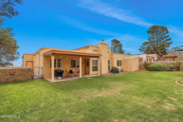 608 LA CHAPA Avenue, El Paso, TX 79912