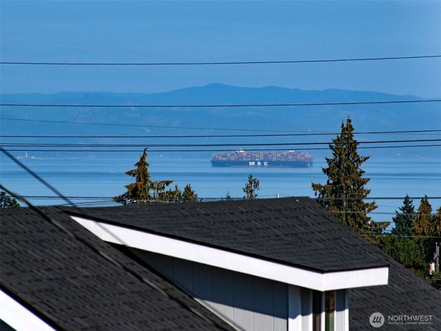 429 E Whidby Avenue, Port Angeles, WA 98362