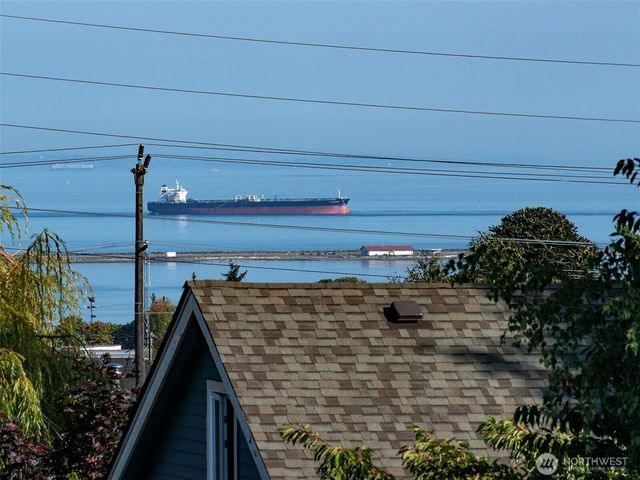 429 E Whidby Avenue, Port Angeles, WA 98362