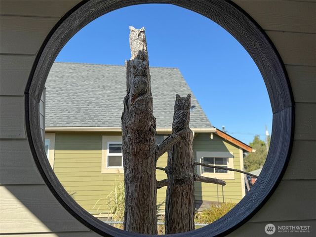 429 E Whidby Avenue, Port Angeles, WA 98362