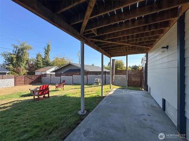 429 E Whidby Avenue, Port Angeles, WA 98362
