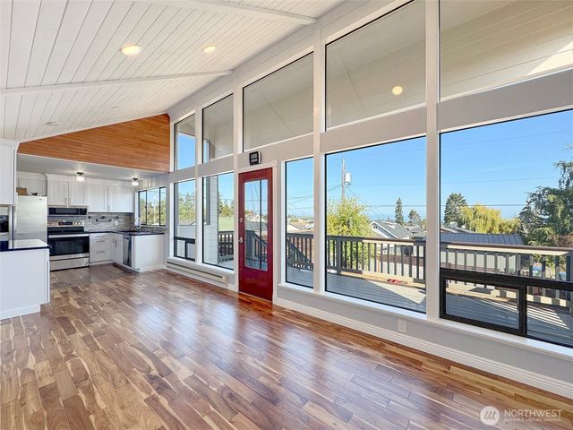 429 E Whidby Avenue, Port Angeles, WA 98362
