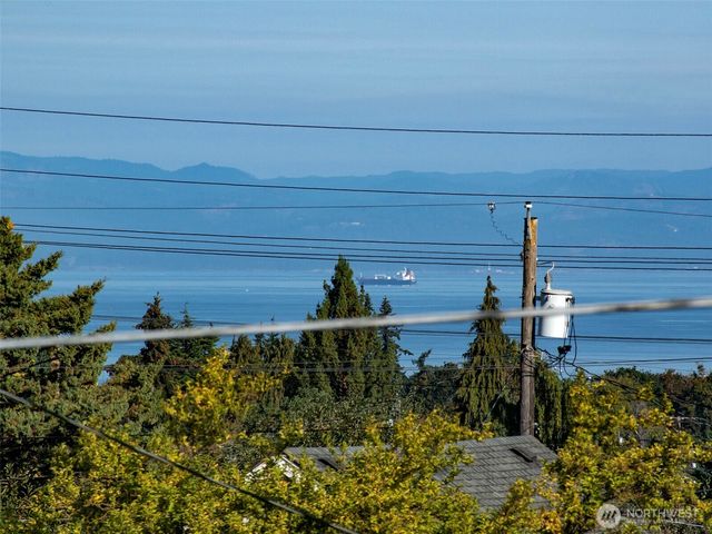 429 E Whidby Avenue, Port Angeles, WA 98362
