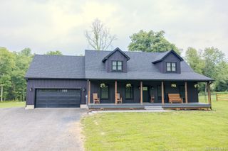 843 S Plank Road, Slate Hill, NY 10973