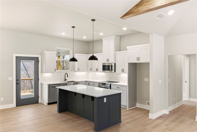 26 Carew Drive, Bella Vista, AR 72714