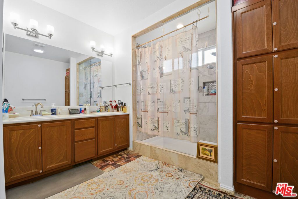 Image 15 of property listing at 17700 S Avalon Boulevard 156, Carson, CA 90746