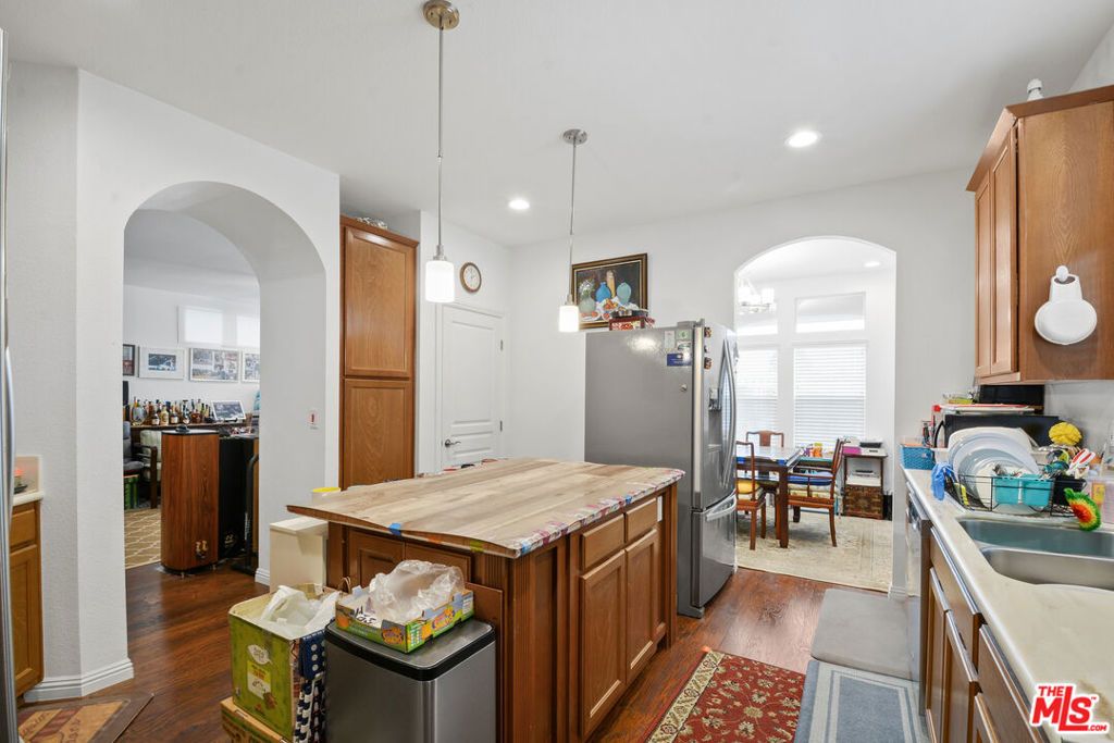 Image 9 of property listing at 17700 S Avalon Boulevard 156, Carson, CA 90746