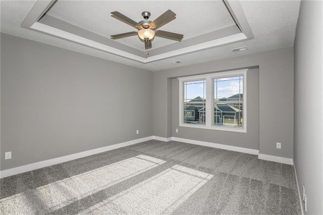 11034 N Corrington Avenue, Kansas City, MO 64156
