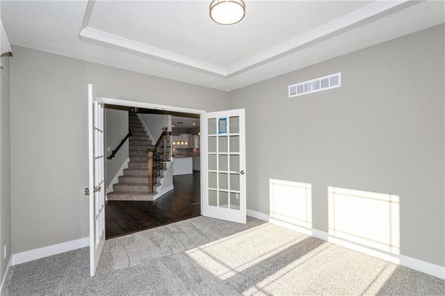 11034 N Corrington Avenue, Kansas City, MO 64156