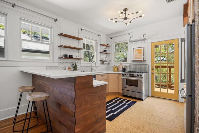 711 Patterson Ave, Austin, TX 78703