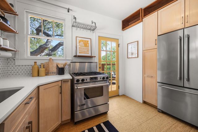 711 Patterson Ave, Austin, TX 78703