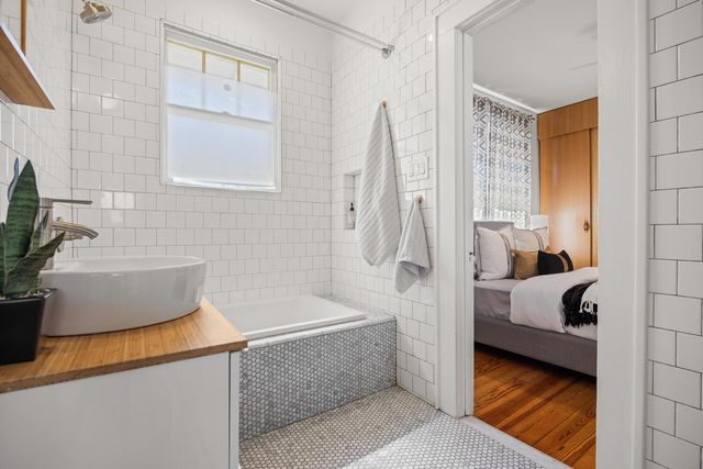 711 Patterson Ave, Austin, TX 78703