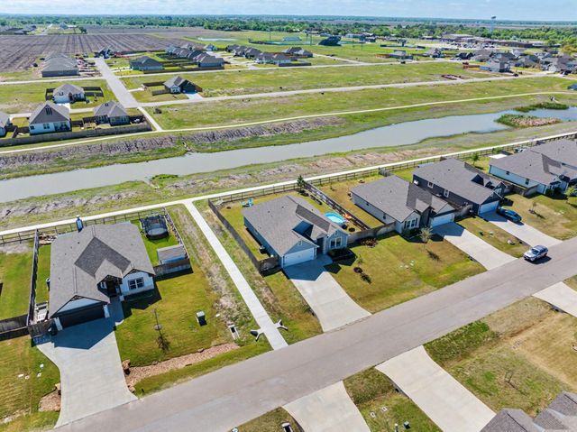 244 Brazos Bend, Snook, TX 77879