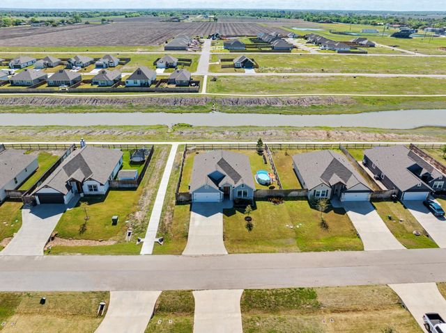 244 Brazos Bend, Snook, TX 77879