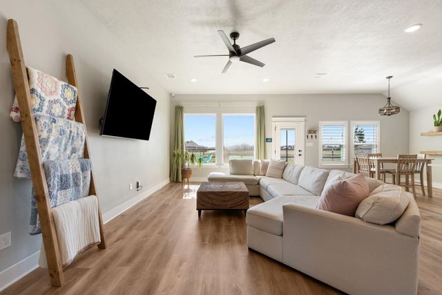 244 Brazos Bend, Snook, TX 77879