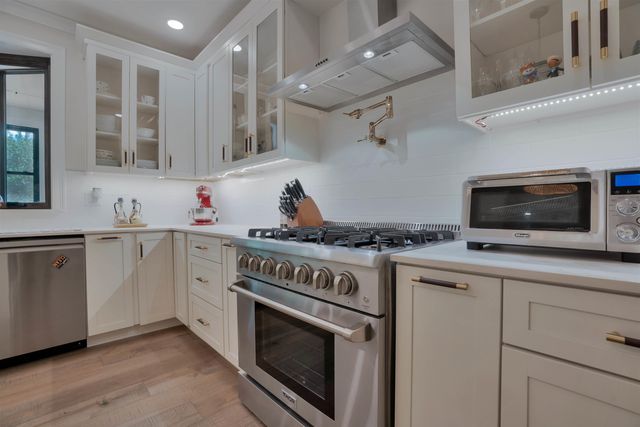 67 Cooper Road, Barrington, NH 03825
