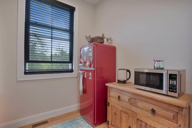 67 Cooper Road, Barrington, NH 03825
