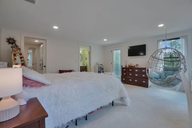 67 Cooper Road, Barrington, NH 03825