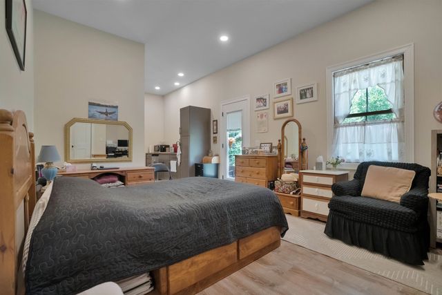67 Cooper Road, Barrington, NH 03825