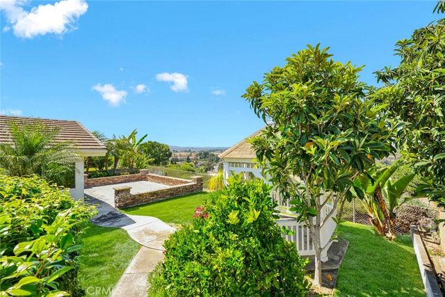 29481 Vista Plaza, Laguna Niguel, CA 92677