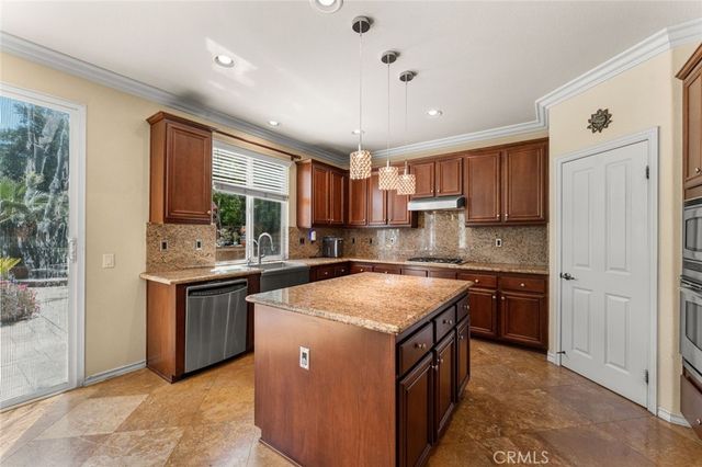 17526 Dove Willow Street, Canyon Country, CA 91387