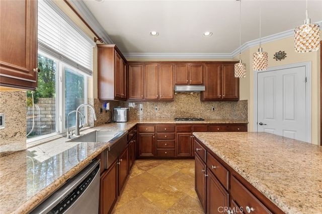 17526 Dove Willow Street, Canyon Country, CA 91387