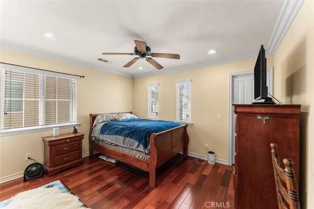 17526 Dove Willow Street, Canyon Country, CA 91387