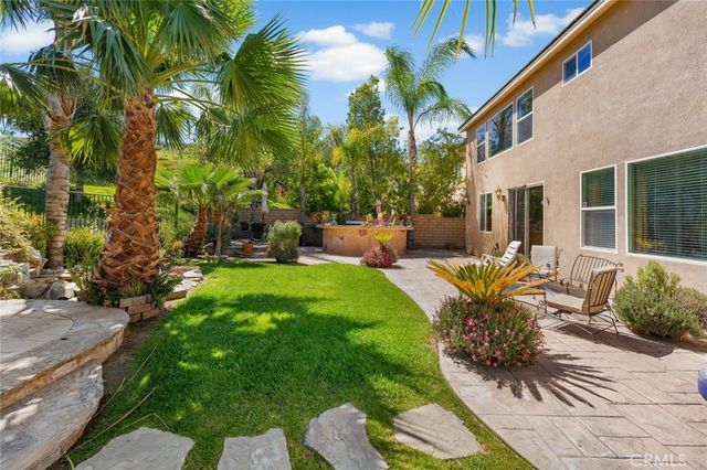 17526 Dove Willow Street, Canyon Country, CA 91387