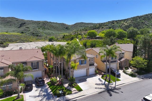17526 Dove Willow Street, Canyon Country, CA 91387