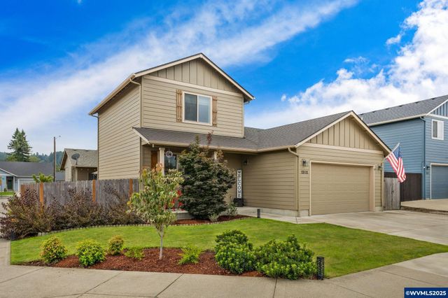 1202 Albatross Ct, Sweet Home, OR 97386