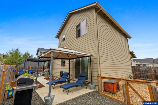 1202 Albatross Ct, Sweet Home, OR 97386