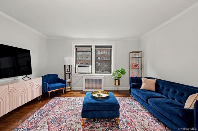 68 E Hartsdale Avenue 2L, Hartsdale, NY 10530
