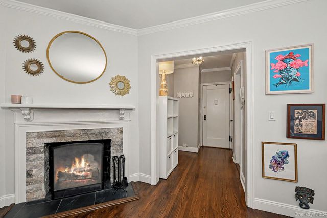 68 E Hartsdale Avenue 2L, Hartsdale, NY 10530