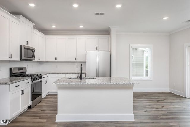 206 Custer Drive, Mebane, NC 27302