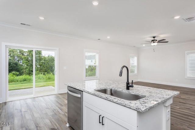206 Custer Drive, Mebane, NC 27302