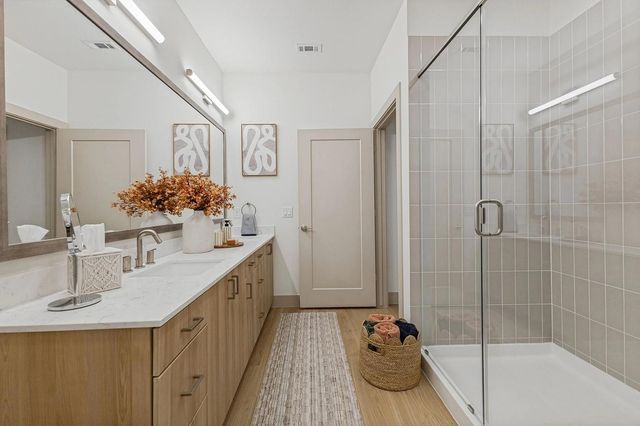 1506 N Prairie Avenue 302, Dallas, TX 75204