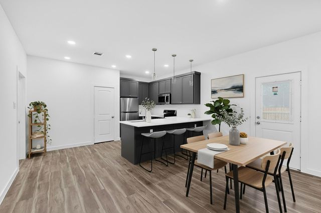 4614 Metropolitan Avenue, Dallas, TX 75210