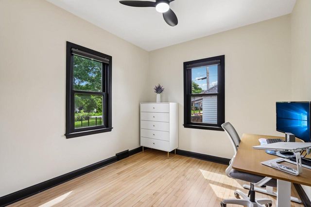 S94W14508 Groveway LANE, Muskego, WI 53150