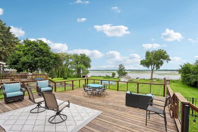 S94W14508 Groveway LANE, Muskego, WI 53150