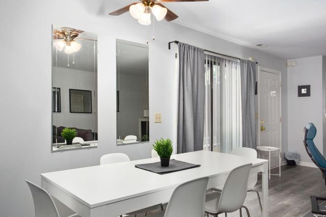 332 Summerwalk Circle 332, Chapel Hill, NC 27517