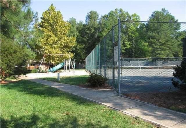 332 Summerwalk Circle 332, Chapel Hill, NC 27517