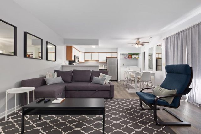 332 Summerwalk Circle 332, Chapel Hill, NC 27517