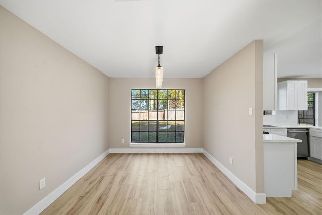 22 Cricket Hollow Place, Spring, TX 77381