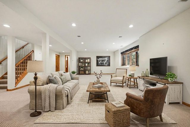 12999 Garvin Brook Lane, Apple Valley, MN 55124