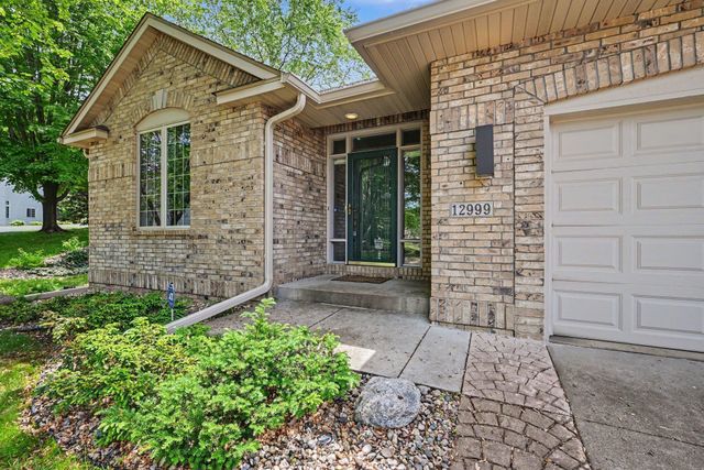 12999 Garvin Brook Lane, Apple Valley, MN 55124