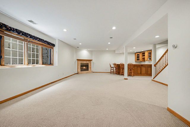12999 Garvin Brook Lane, Apple Valley, MN 55124