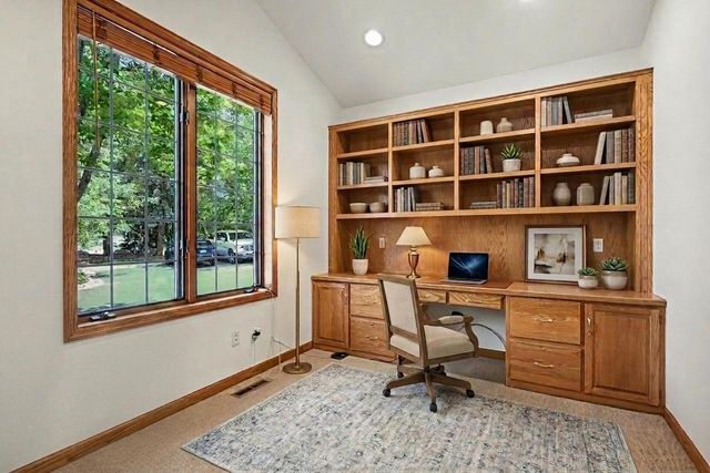 12999 Garvin Brook Lane, Apple Valley, MN 55124