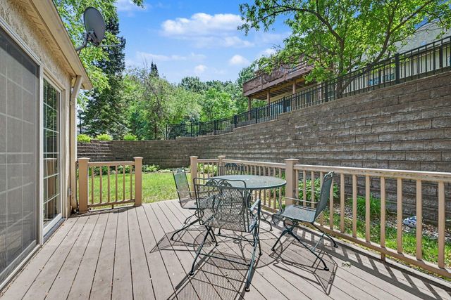 12999 Garvin Brook Lane, Apple Valley, MN 55124
