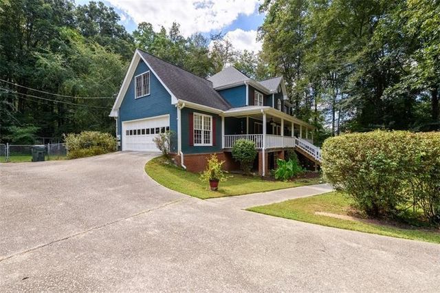 1746 Malachi Court, Loganville, GA 30052